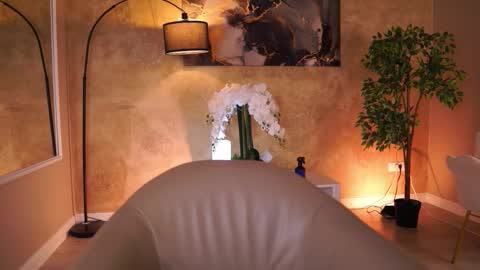 Snapshot of evazane chatting on February 2026 09:03:02 PM Eva online show from February 2026 09:03:02 PM