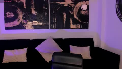 Eve  online show from September 2025 06:52:01 PM