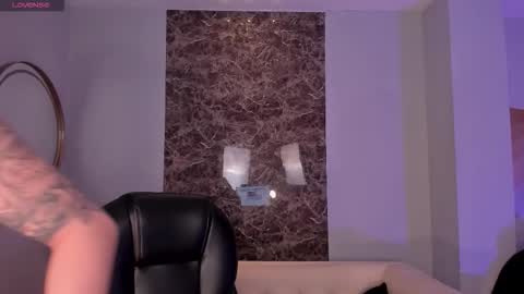 Eve  online show from October 2025 12:27:01 PM