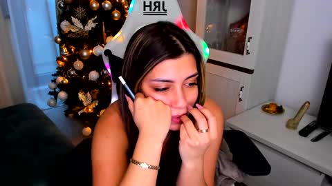 eveeevian online show from January 2025 04:43:02 PM