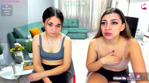 eveeevian online show from October 2025 07:20:02 AM