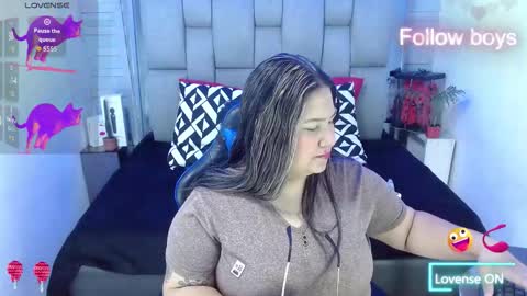 evelin zaens online show from November 2025 04:18:01 AM