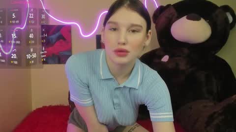 Snapshot of evelinalu chatting on February 2025 01:43:01 AM Evelina online show from February 2025 01:43:01 AM