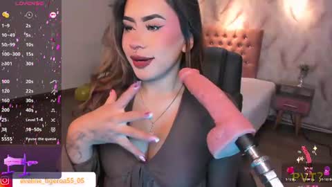 Eveline  online show from July 2026 07:12:02 PM