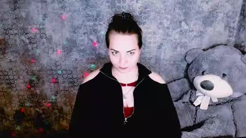 Snapshot of evelineli chatting on November 2025 06:55:02 PM Lydia online show from November 2025 06:55:02 PM