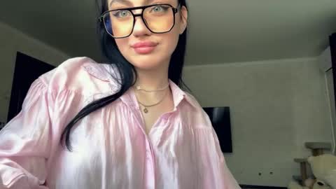 Snapshot of evelinkowski chatting on February 2026 05:58:01 AM Sofia online show from February 2026 05:58:01 AM