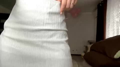 Snapshot of evelinkowski chatting on February 2026 06:01:02 AM Sofia online show from February 2026 06:01:02 AM