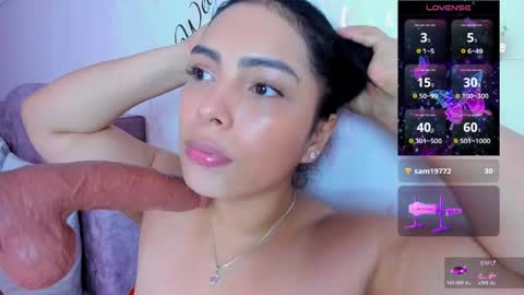 Snapshot of evelinn_belen chatting on May 2026 04:47:02 PM Evelinn belen online show from May 2026 04:47:02 PM