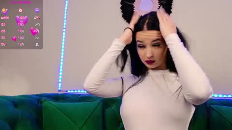 Evelin online show from July 2026 11:03:02 AM
