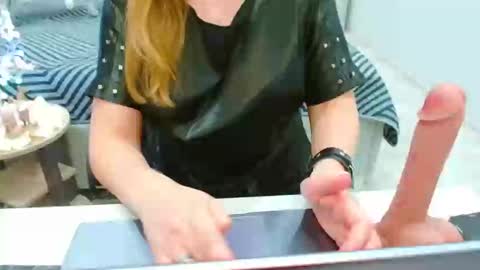 evelove online show from April 2026 06:10:01 PM