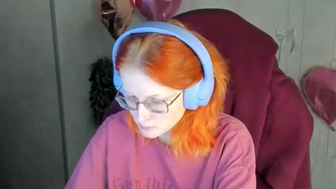 Snapshot of evelyn_fuller chatting on February 2026 05:56:01 PM Elizabeth online show from February 2026 05:56:01 PM