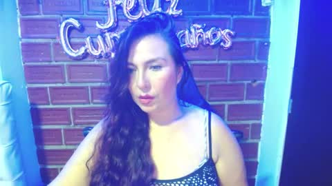 Juliana online show from February 2025 07:14:02 PM