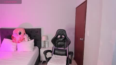 LAURA SOFIA  INDEPENDENT MODEL FOLLOW ME NOW ALMOST 10000 FOLLOWERS online show from June 2026 08:48:02 PM