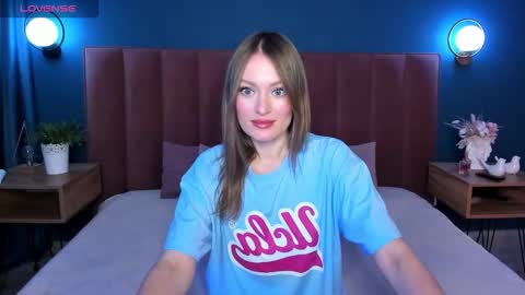 Evelyn online show from November 2025 01:38:01 AM