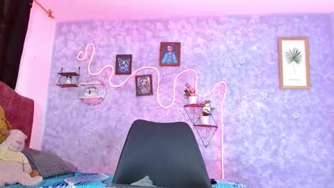 Snapshot of everlin__hot_ chatting on February 2026 12:15:02 PM everlin__hot_ online show from February 2026 12:15:02 PM