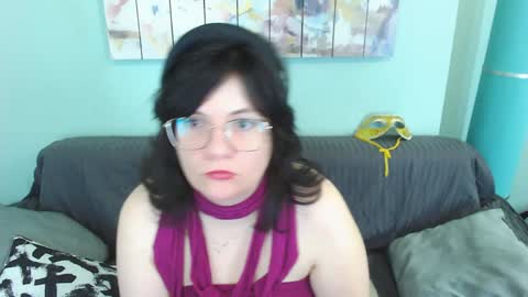 Snapshot of everly_rays chatting on February 2025 10:21:02 PM Everly online show from February 2025 10:21:02 PM