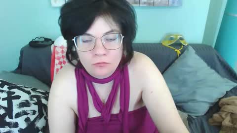 Snapshot of everly_rays chatting on February 2025 01:55:01 PM Everly online show from February 2025 01:55:01 PM