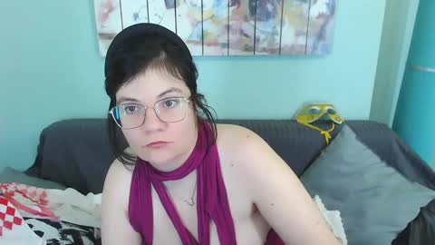 Snapshot of everly_rays chatting on February 2025 01:41:01 PM Everly online show from February 2025 01:41:01 PM