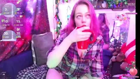 Evie online show from December 2024 06:35:01 PM