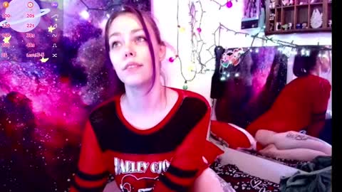 Evie online show from February 2025 12:56:01 PM