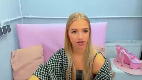 Eve online show from September 2025 03:24:02 PM