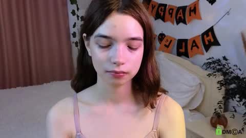 evi_brook online show from November 2025 11:10:01 AM