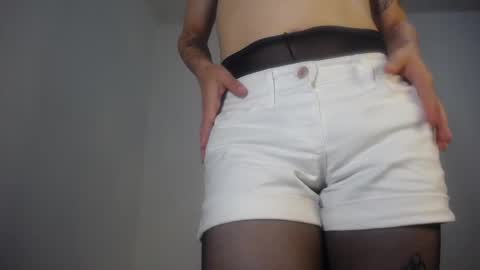 Snapshot of evi_kitty chatting on February 2025 05:15:01 PM Evi online show from February 2025 05:15:01 PM