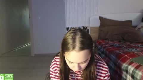 evi_woow online show from November 2025 08:10:01 PM