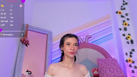 My name is Evie  nice to meet you  really get to know me better private is open  online show from December 2024 06:58:02 PM