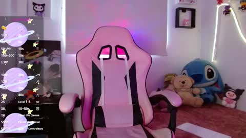 Snapshot of evie_cloud chatting on September 2025 06:18:02 PM Evie Cloud online show from September 2025 06:18:02 PM