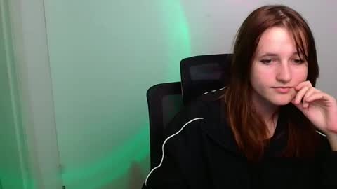 Evie online show from November 2025 02:06:01 PM