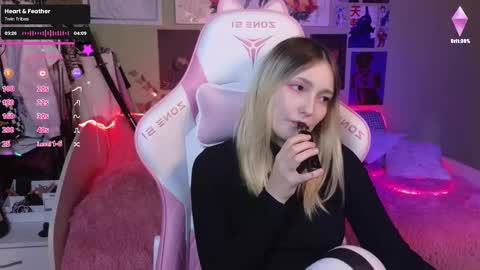 Evie online show from December 2024 04:01:02 AM