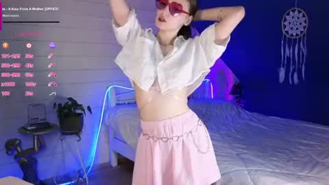 Snapshot of evie_rosen chatting on July 2026 07:05:02 PM Evie online show from July 2026 07:05:02 PM