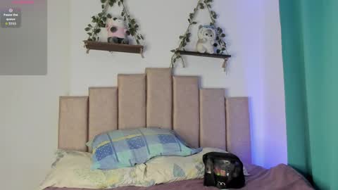 Snapshot of evieh1_ chatting on April 2026 10:33:02 PM Ivi Alejandra online show from April 2026 10:33:02 PM