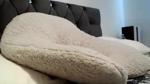 evieloves online show from March 2026 11:04:01 AM