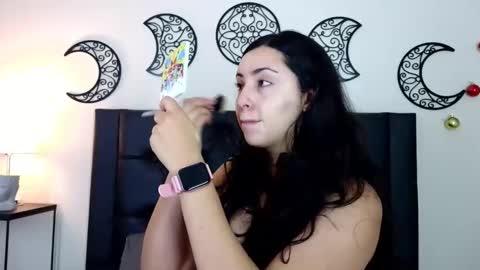 Evolet online show from December 2025 11:30:02 AM