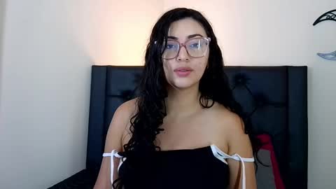 Evolet online show from February 2026 06:15:02 PM