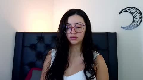 Evolet online show from March 2026 05:32:01 PM