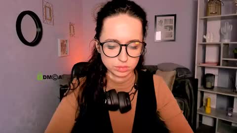 Snapshot of evtida_blossom chatting on March 2025 11:53:01 AM Evi online show from March 2025 11:53:01 AM