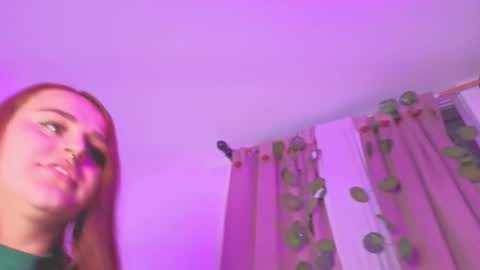 Snapshot of evy_orange1 chatting on October 2025 02:10:01 AM EVY online show from October 2025 02:10:01 AM