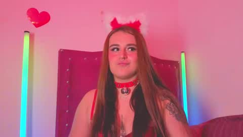 Snapshot of evy_orange1 chatting on October 2025 02:12:02 AM EVY online show from October 2025 02:12:02 AM