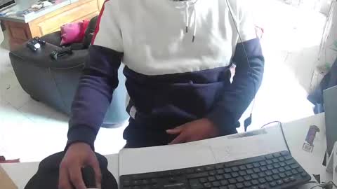 Snapshot of exibdevil chatting on September 2025 05:05:02 PM Gio online show from September 2025 05:05:02 PM