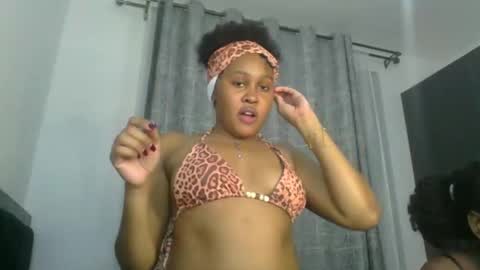 exotic_cutiee online show from May 2026 11:43:01 PM
