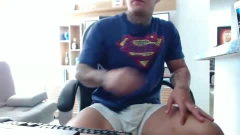 Snapshot of exotic_dude chatting on December 2024 06:21:01 PM camilo online show from December 2024 06:21:01 PM