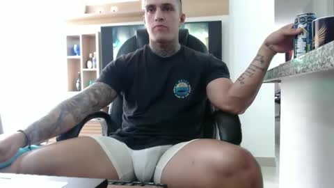 Snapshot of exotic_dude chatting on February 2025 09:20:02 PM camilo online show from February 2025 09:20:02 PM
