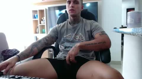 Snapshot of exotic_dude chatting on March 2025 05:38:02 PM camilo online show from March 2025 05:38:02 PM