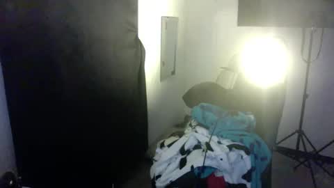 Snapshot of exotic_polla chatting on October 2025 04:20:02 AM exotic_polla online show from October 2025 04:20:02 AM