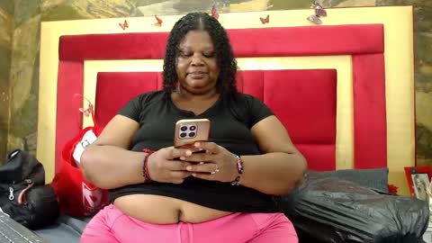 Snapshot of exoticbigmandx chatting on February 2026 01:53:02 PM Mandy online show from February 2026 01:53:02 PM