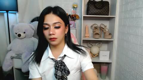 exotictssavie online show from February 2025 08:19:02 PM