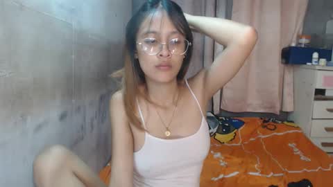 Snapshot of expenseve_kendy chatting on March 2026 05:53:01 PM veronica online show from March 2026 05:53:01 PM